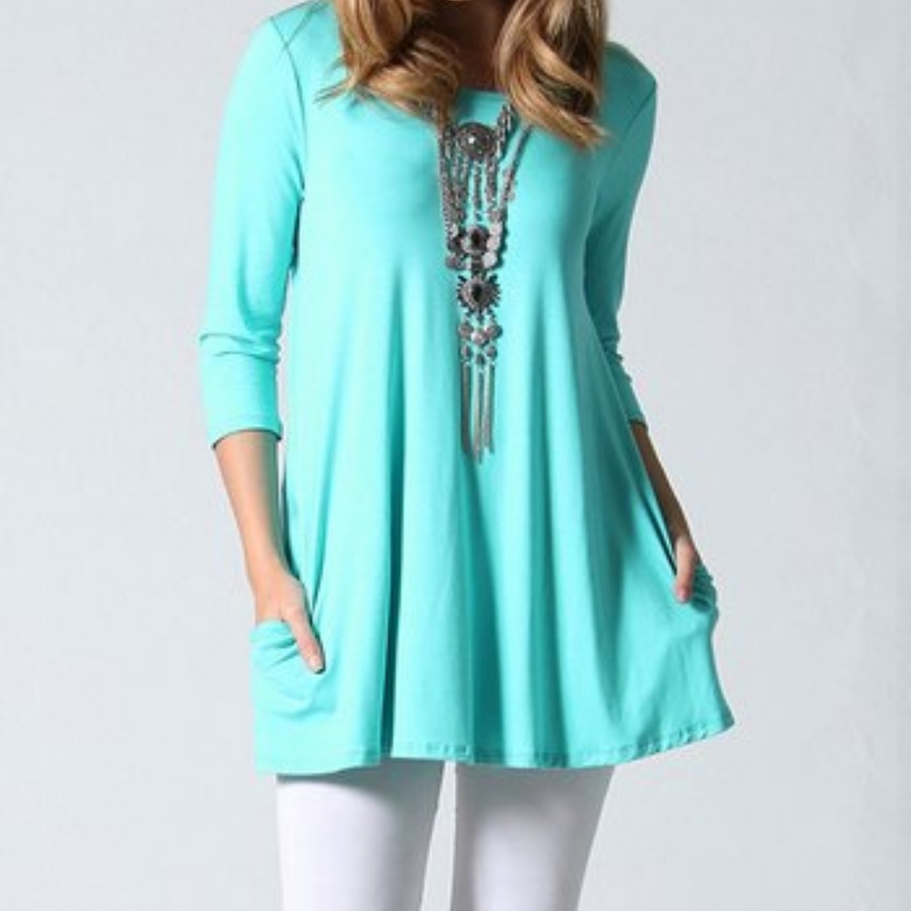NWT tunic with pockets